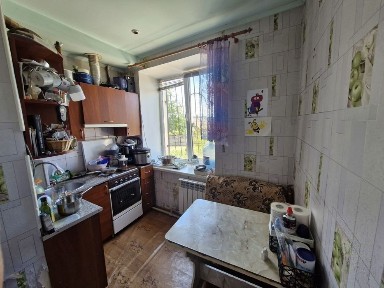 Продаж 2-х кімнатної квартири. Сталінка. Шахта Батьківшіна.