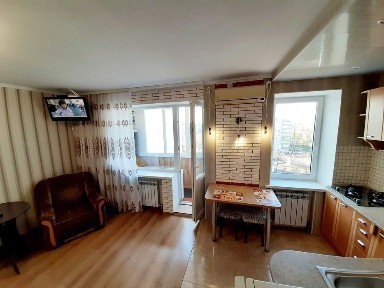 однокімнатні студії з ремонтом