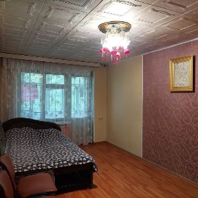 Подобова квартира (світло не вимикають)