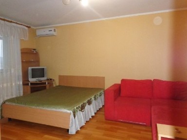 Подобово Люкс. 1-кв. Центр.Wi-Fi. Гаряча вода.