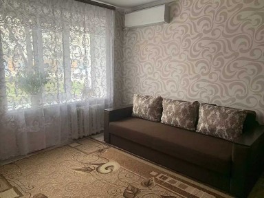 Продам 2 кімнати квартира терміново власник