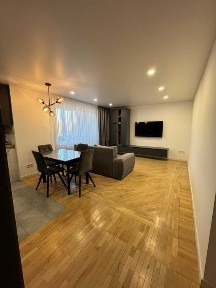 Продається елітна 4 кімнатна квартира. Цікава пропозиція !