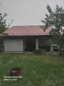 Дачний будинок в садовому товаристві 