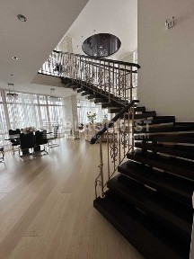 (209м2)Дворівнева квартира на Нивках Корчака Януша