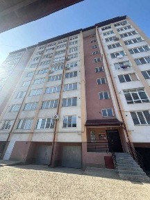 Продаж великої 3 кімнатної квартири в центрі м. Івано-ФранківськаN