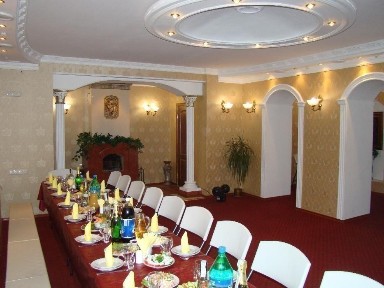 Оренда будинку подобово. Банкетний зал.
