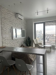 Студия 31 кв. м Бартоломео 2-я башня от собственника