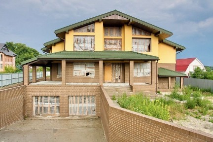 Продажа дома 530м2 с участком 15 соток с. Музычи, Киевская область, Бучанский район