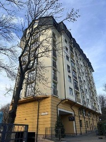 Продаж ексклюзивного пентхаусу з ремонтом по вул. Личаківська