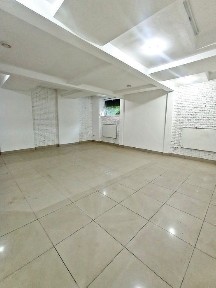 Оренда комерційного приміщення на Мулика