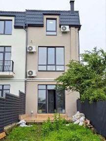 Продаж елітного ТАУНХАУСА, ФІНАЛЬНИЙ ЕТАП РЕМОНТУ, вул. Горіхівська