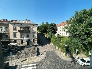 Продаж квартири в Центрі вул. Грушевського !