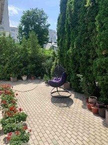 ПРОДАЖ частини гарного будинку в Центрі міста