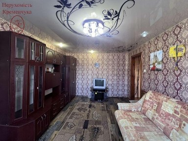 Продам 5/9 2 кім з лоджією !