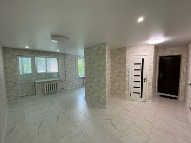 Продаж 3х кімнатноЇ квартири на Молодіжному р-н Аврори