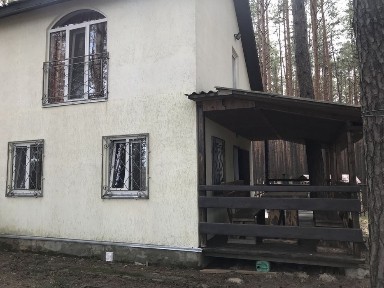 Продам дачний будинок 2 поверхи, пiдвал. Заг пл 90м2,жила 70.Блок, утеп