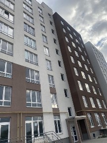 Остання квартира в зданому будинку