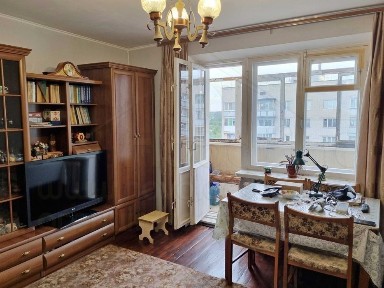 4 кімнатна квартира 80м2, цегляний будинок, біля ринку Нива-KI