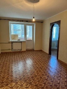 Продам 2-х ком. кв. в абсолютном центре г. Чугуева.