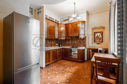 Оренда квартири, вул. Хмельницького Богдана, Шевченківський р-н