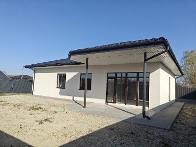 Продам будинок 10 на 15 метрів в Рожівці, Незалежності 16, 6.3 сотих