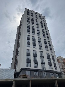 Продаж 2 кімнатної квартири з видом на озеро