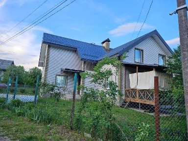 Продається житловий будинок у затишному, тихому дачному масиві