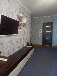 Продам 3х комн квартира у. В Великого Радиевского ост Космонавтов Сакс!