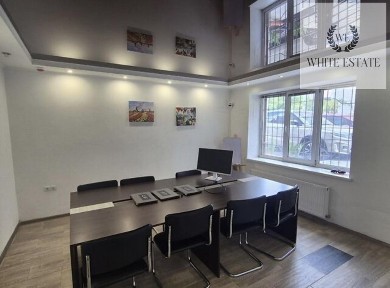 Оренда приміщення по вул. Володимира Лучаковського