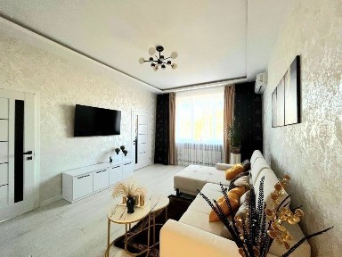 Сталинка 3х комн в центре. на Новосельского