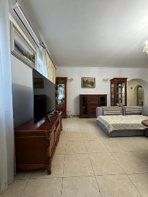 Софіївська Борщагівка, вулиця Зоряна 8