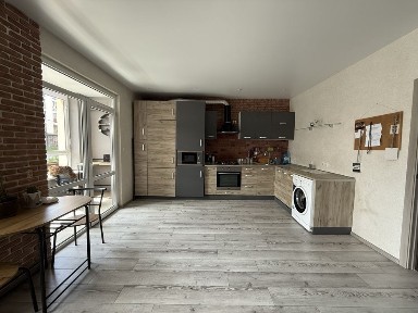 Продаж 1-к квартири по вул. Героїв Крут 4, Данбуд