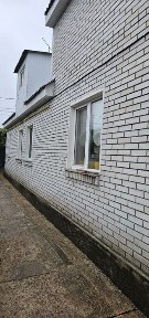 Частина будинку 2 поверхи та одне житло