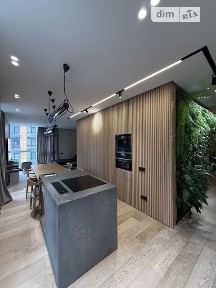 вулиця Маккейна Джона, район Печерський, вул. Маккейна Джона 1Б, Київ, метро Палац Україна