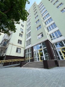 Продаю 1 комнатную квартиру + кухня студия ЖК-Потьомкинский, Центр