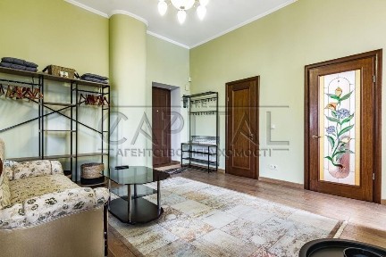 Оренда 2к квартири, вул. Івана Мазепи, Арсенальна, Печерськ