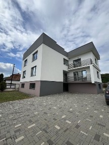Здам готель 660 м2 Закарпаття Бене траса М23 фасад