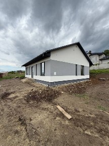 Продається новий будинок біля лісу