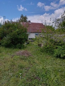 с. Стайки, будинок, земел. ділян. під забудову 20 сот. вул. Зелена 92