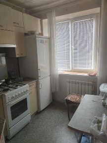 продам 2к. квартиру на Б. Хмельницкого