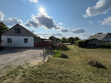 Продаж будинку по вул. Козацька