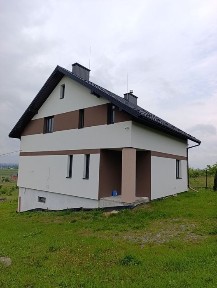 Продаж! Особняк у с. Карачинів, якісне добротне будівництво!