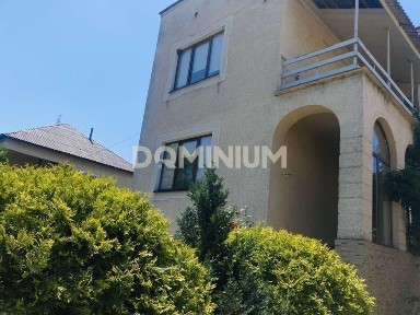 Продається будинок в м. Виноградів, з видом на Чорну гору