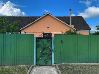 Продаж 1/2 будинку в самому центрі Корсуня!