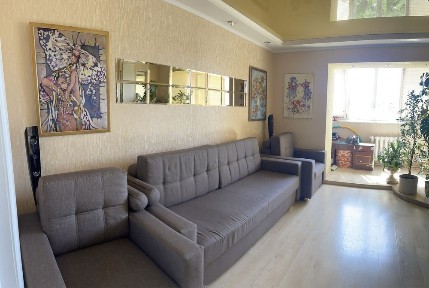 Продаж 3 кімнатної квартири в цегляному будинку 4 мікрор-н