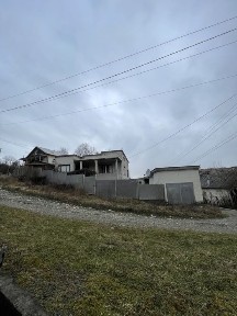 Продається двоповерховий будинок