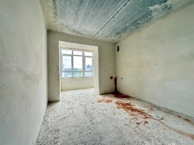 Готова однокімнатна біля міського озера, Терміново!