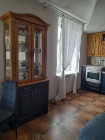 Центр ! підходить під програми! 3кімн квартира 100 м авт/опал.