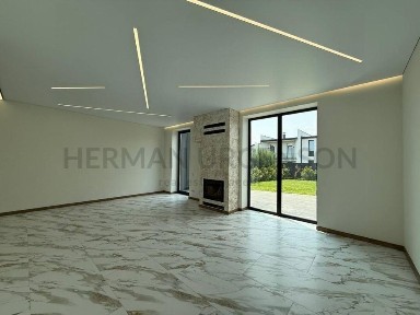 Продаж таунхаусу 150 м. кв / вул. Запорiзька, Червениця