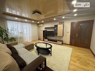 Простора 3-кімнатна квартира, Ужгород, р‑н. Боздош